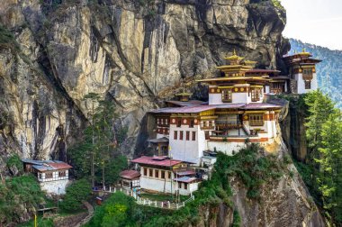 Ünlü kaplanlar yuva Tapınağı Bhutan'da görünümüne