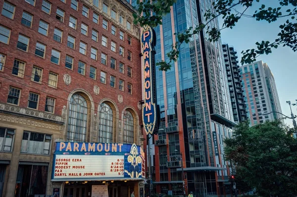 Кинотеатр Paramount в Сиэтле, Вашингтон Соединенные Штаты Америки — стоковое фото