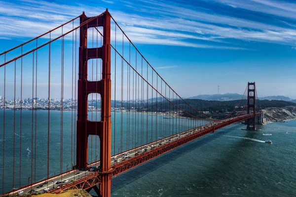 Golden Gate é um dos lugares mais famosos dos EUA, e super vale a pena visitar durante seu periodo de educação no país.
