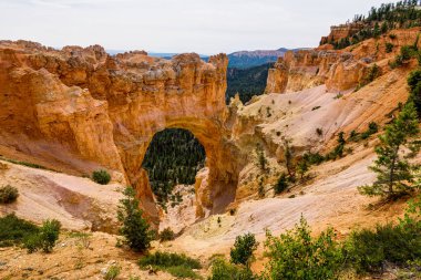 Doğal köprü Bryce Canyon Utah içinde Amerika Birleşik Devletleri