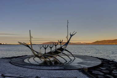 Solfar veya Sun Voyager anıt Reykjavik, İzlanda