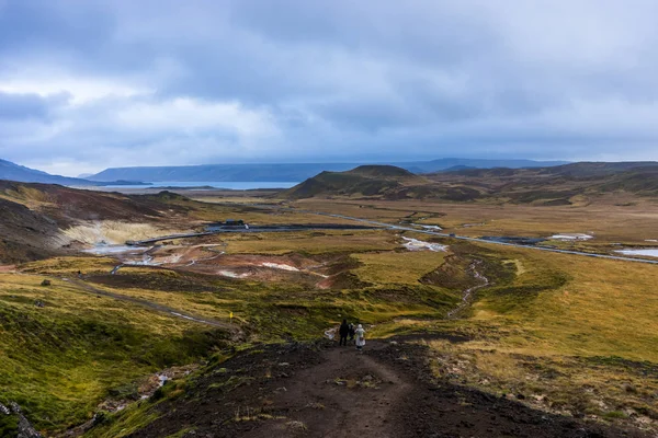 Affacciato sul campo geotermico in Islanda — Foto Stock