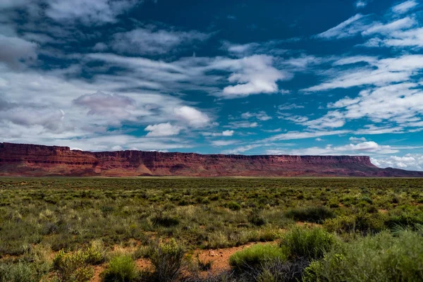 Vista hacia acantilados de bermellón Arizona USA — Foto de Stock