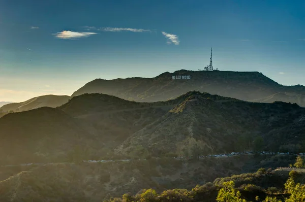 Mount Hollywood Sunset com Sinal de Hollywood — Fotografia de Stock