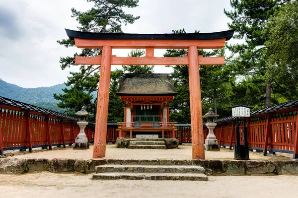 Santuário de Itsukushima Torii Ilha de Miyajima — Fotografia de Stock