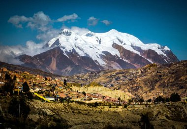 La Paz Bolivya Illimani Dağı üzerinden görünüm