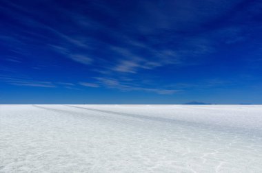 Salar de Uyuni çöl Altiplano Bolivya'daki tuz daireler
