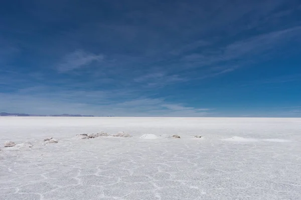 Salar de Uyuni çöl Altiplano Bolivya'daki tuz daireler — Stok fotoğraf