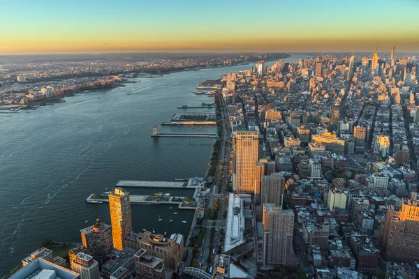 Vista de la ciudad de Nueva York Manhatten Sunset desde World Trade Cent — Foto de Stock