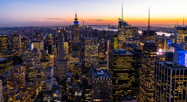 New York Skyline van Manhatten Cityscape Empire State Building vanaf bovenkant van de Rock-zonsondergang — Stockfoto