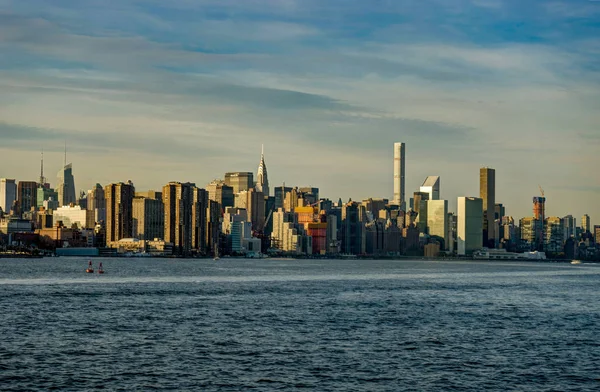 New York Skyline Cityview Manhatten med Empire State Building — Stockfoto