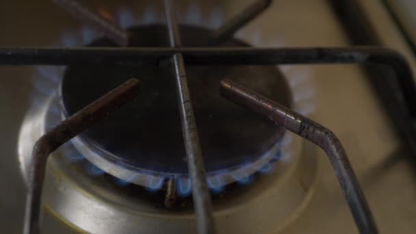 Turn on the gas stove. 4k, close-up. Slow motion — Stock Video