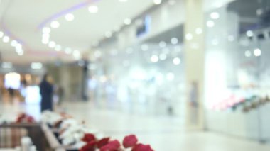 Bulanık arka plan salonu ve devasa bir süpermarketin yemek odası. Boşluğu kopyala