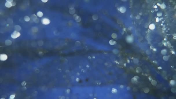 matériau brillant transparent sous l'eau. espace de copie 