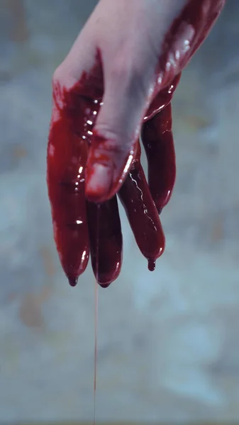 Bloody hands, blood dripping from his hands. copy space — Stock Photo, Image