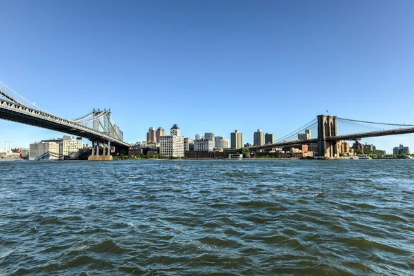 Blick auf die Manhattan-Brücke — Stockfoto