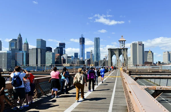 New York Skyline depuis Brooklyn Bridge — Photo