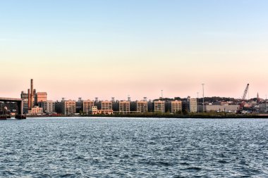 Sanayi City - Brooklyn