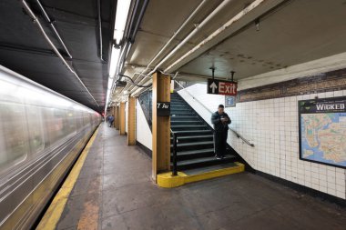 Seventh Avenue Subway Station - Brooklyn, New York clipart