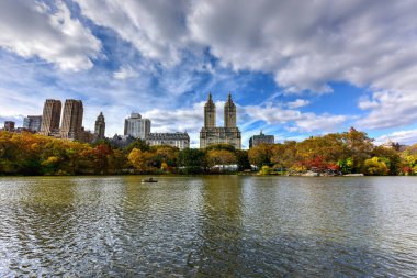 New York'ta sonbahar Central Park'ta