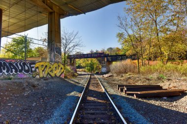 Jersey City, New Jersey üzerinden gidiyor tren rayları