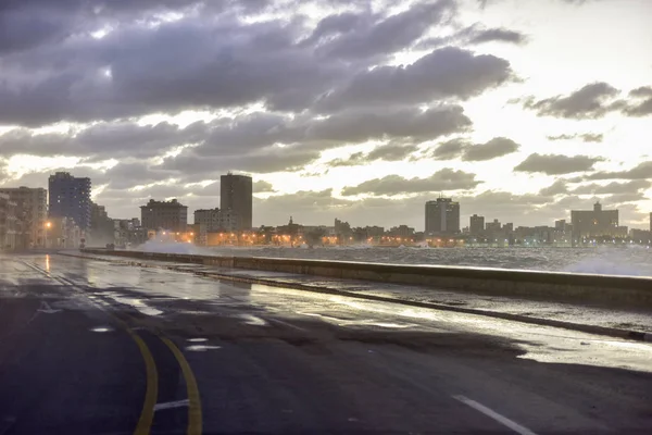 Malecón - La Habana, Cuba — Foto de Stock