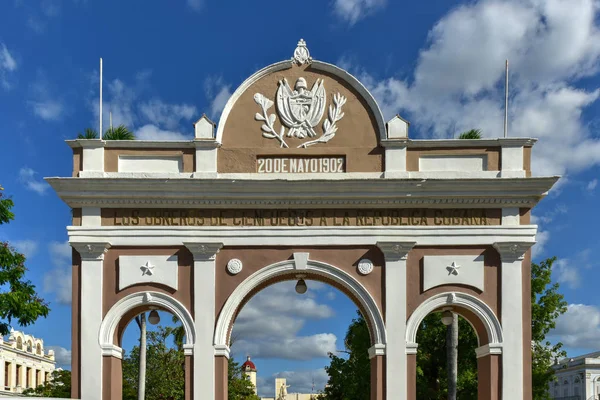 Triumphal Arch - Cienfuegos, Cuba — Stock Photo, Image