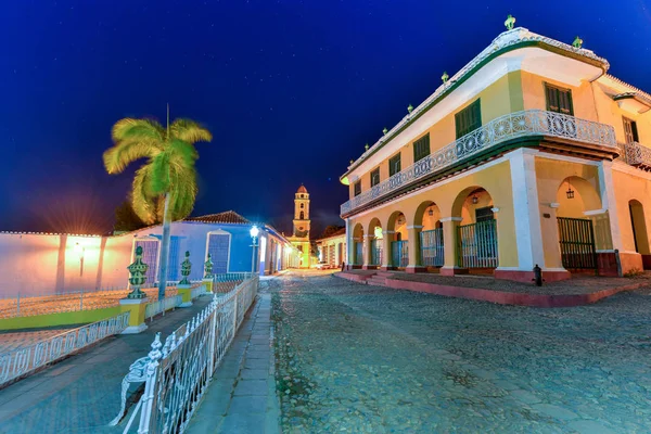 Plaza mayor - trinidad, kuba — Stockfoto