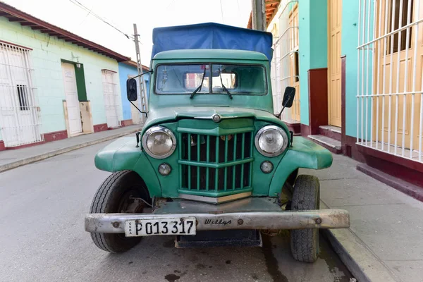 Klasické auto - Trinidad, Kuba — Stock fotografie