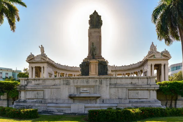 Памятник Хосе Мигелю Гомесу - Гавана, Куба — стоковое фото