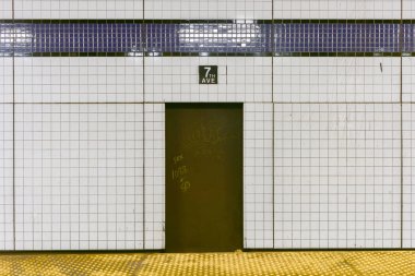 Yedinci Avenue Metro İstasyonu'na Manhattan, New York City