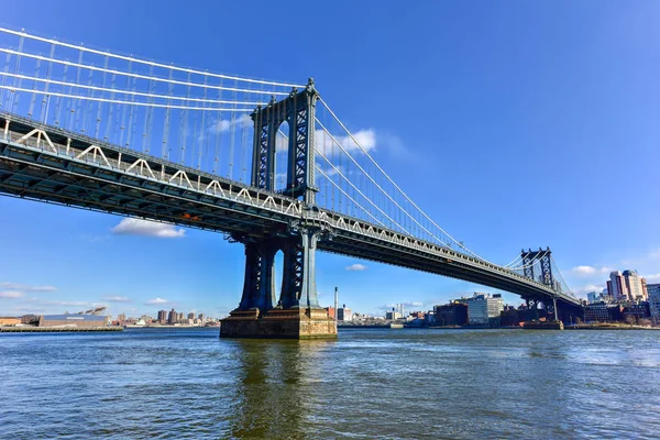 Manhattan vista puente — Foto de Stock