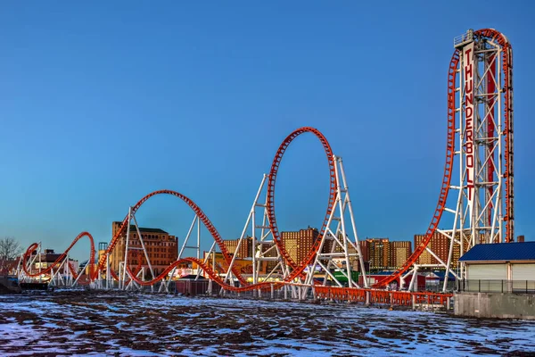 Thunderbolt Rollercoaster - New York — Stock Photo, Image