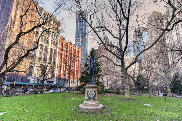 Nathan Hale Monument - New York City — Stock Photo, Image