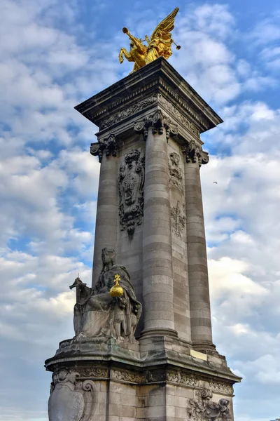 Pont Alexandre III - Париж, Франция — стоковое фото