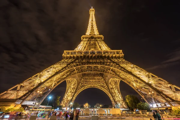 Torre Eiffel - París, Francia — Foto de Stock