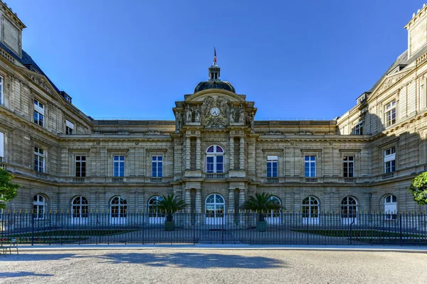 Palácio do Luxemburgo - Paris, França — Fotografia de Stock
