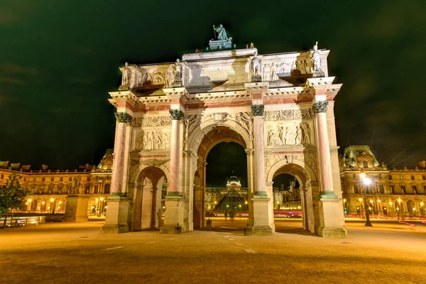 Arco do Triunfo na Place du Carrousel — Fotografia de Stock
