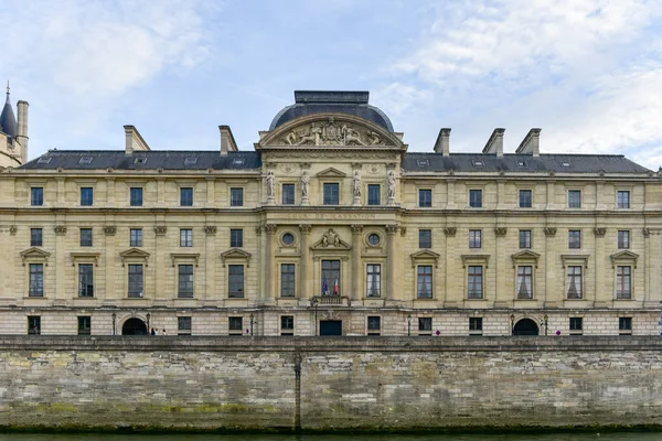 Суд касаційне - Париж, Франція — стокове фото