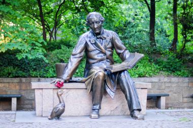 Hans Christian Andersen - Nyc anıt