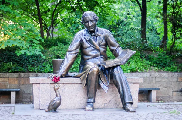 Hans Christian Andersen - Nyc anıt