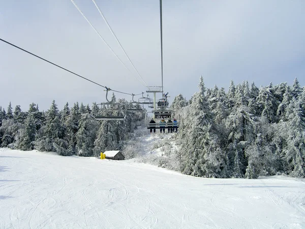 Зимового лижного гори — стокове фото
