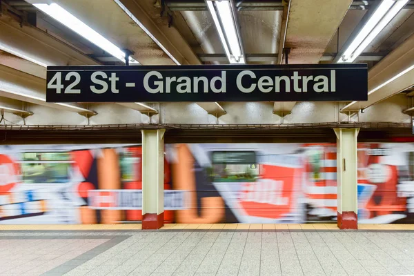 42 Санкт - станції метро Grand Центрального — стокове фото