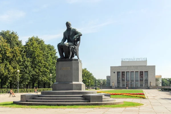 Памятник Грибоедову - Санкт-Петербург, Россия — стоковое фото
