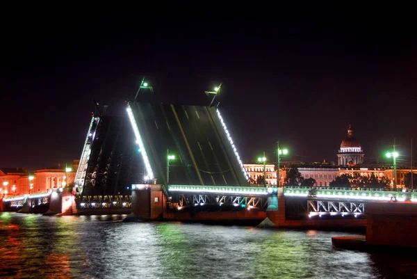 Neva folyótól - Szentpétervár, Oroszország — Stock Fotó