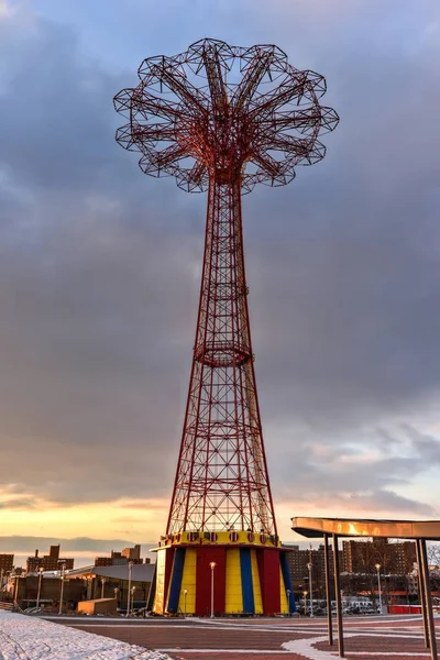 Saute en parachute - Coney Island — Photo