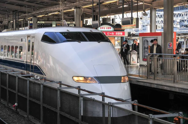 Trem de bala Shinkansen - Japão — Fotografia de Stock