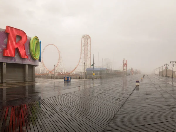 Thunderbolt Rollercoaster - Coney Island — Stock Photo, Image