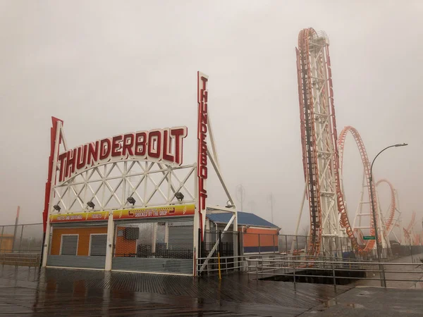 Thunderbolt Rollercoaster - Coney Island — Stock Photo, Image