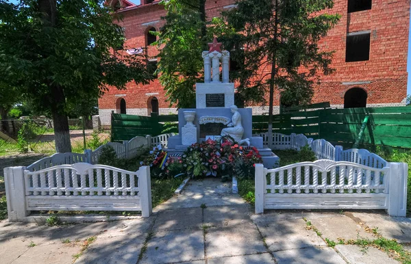 Monumento a la Gloria - Kamenets-Podolsky, Ucrania — Foto de Stock